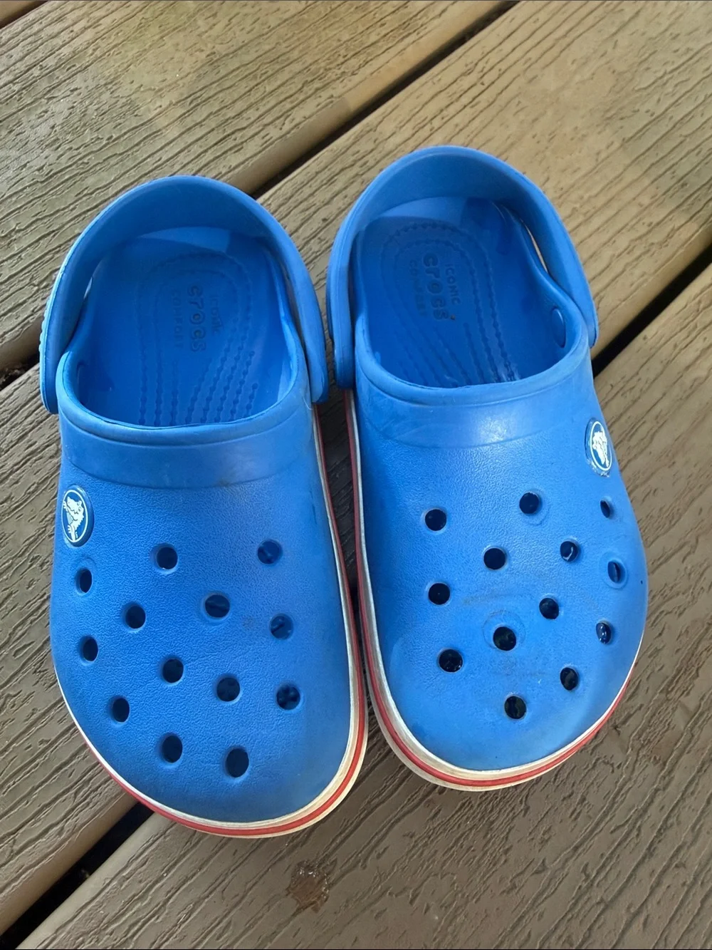 CROCS Kids Blue Slip-On Water Clogs with Red-Trim Sole (size 11c)